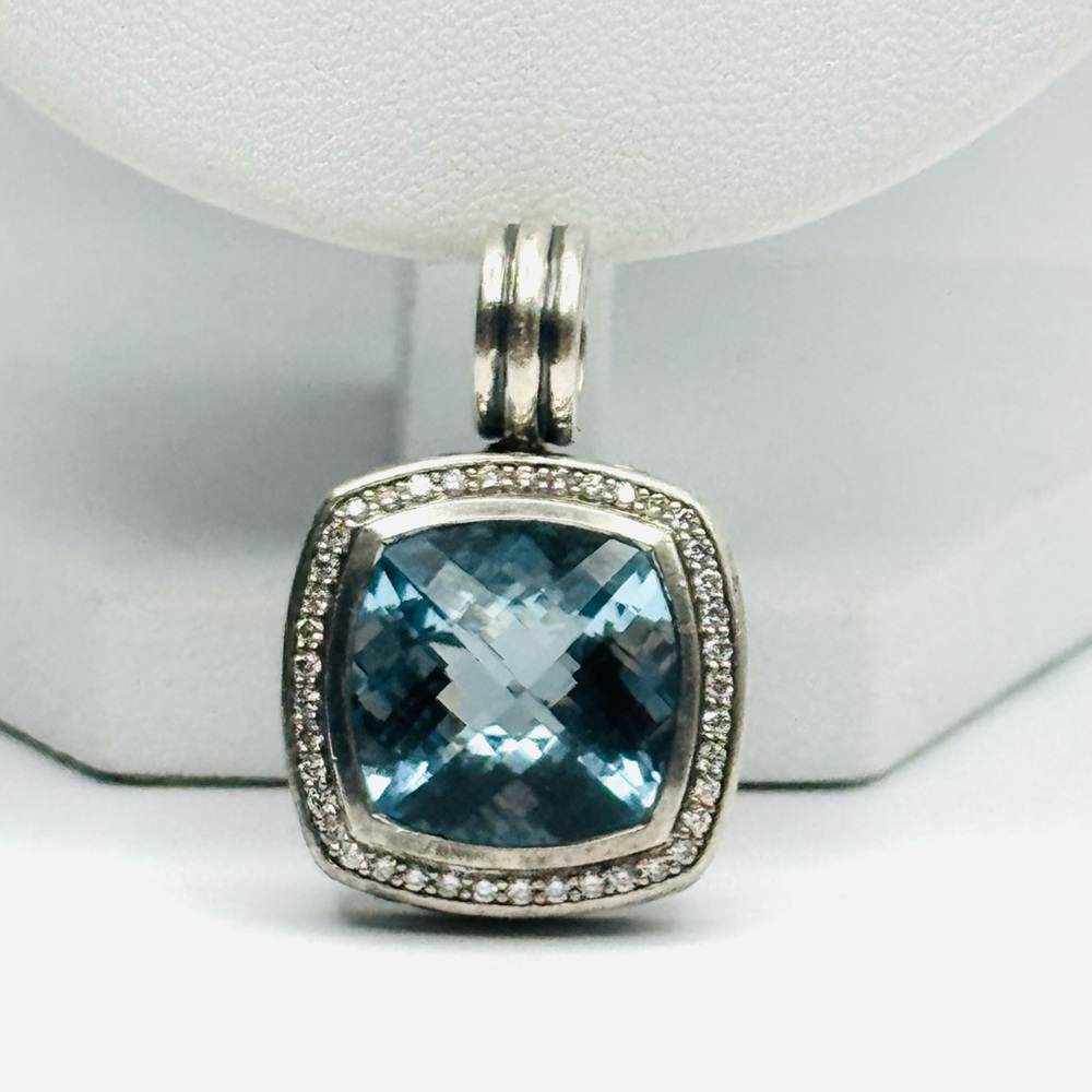 David Yurman Albion 14mm Topaz
Diamond Pendant